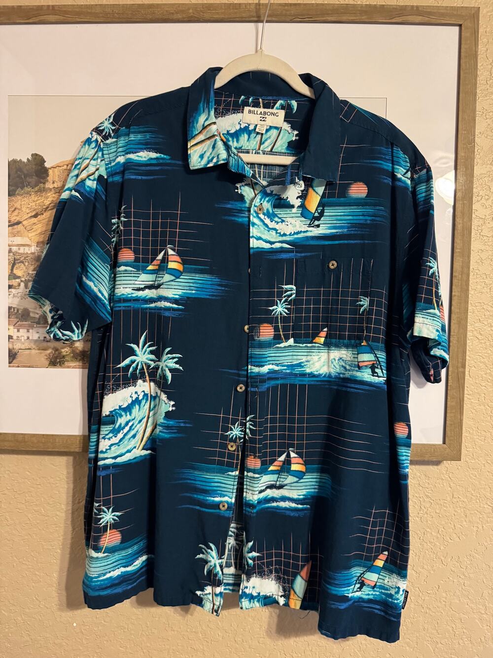 Billabong Men's XL Retro Wave & Palm Tree Sailboat Short Sleeve Button Up Shirt